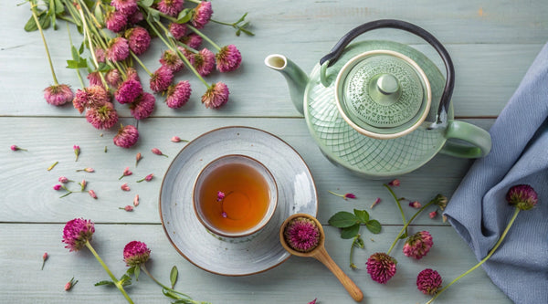 Die Wirkung von Rotklee-Tee: Natürliches Mittel für Gesundheit und Wohlbefinden