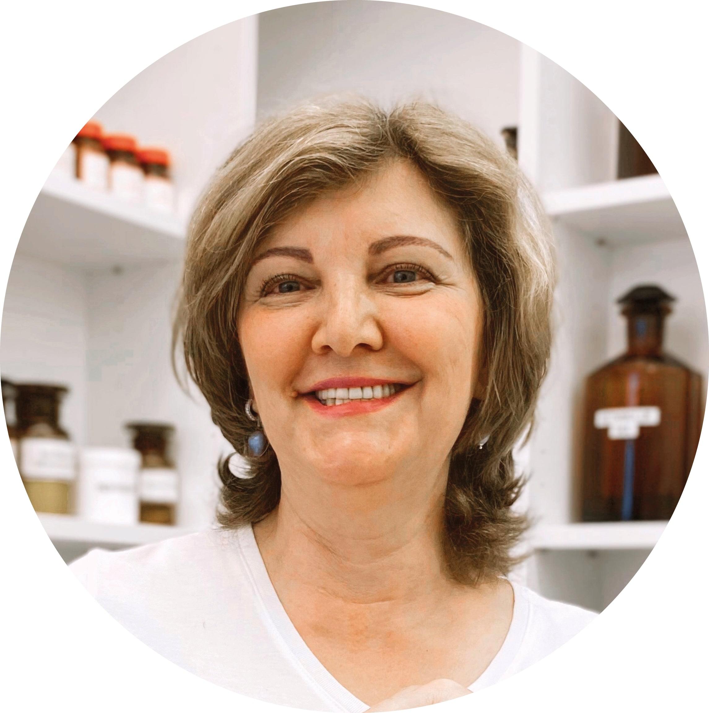 Mag. pharm. Daniela Popa