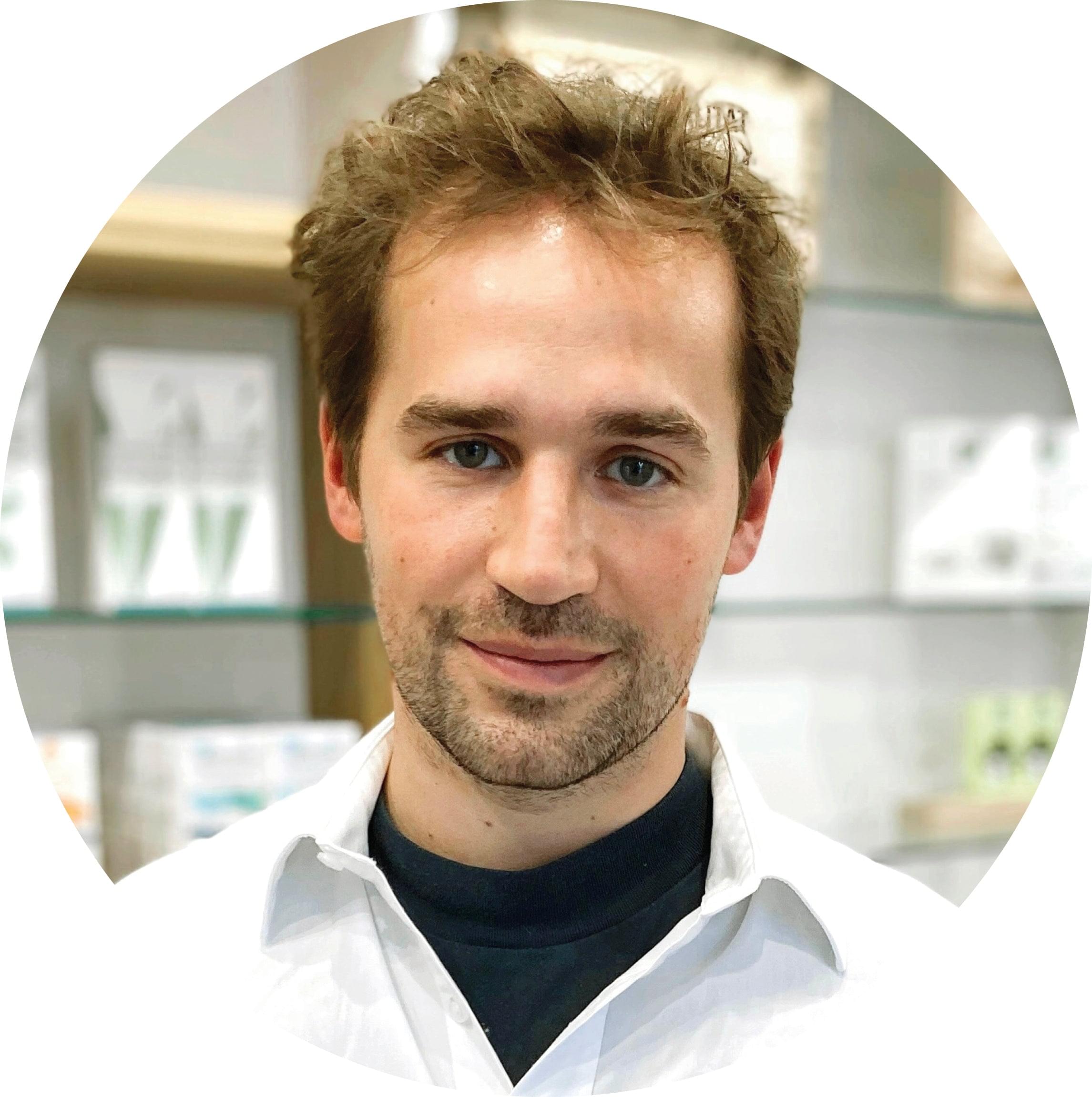 Mag. pharm. Simon Job
