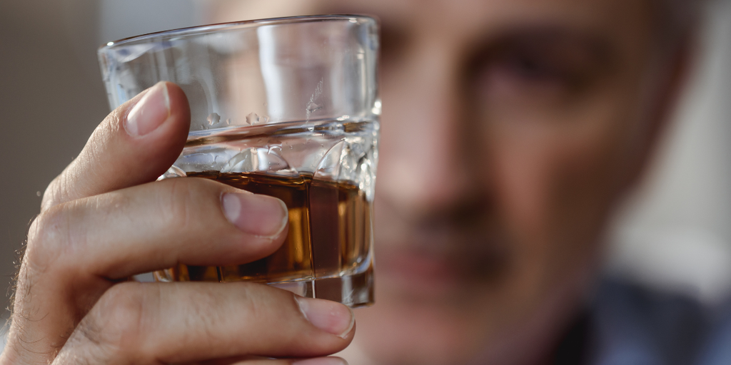 Alkohol und Männergesundheit: Wie Hormone, Leber und Fettstoffwechsel beeinflusst werden