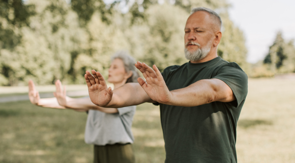 Warum Testosteron im Alter wichtig ist – Funktionen, Symptome und Tipps für Männer, Energie und Ergänzungen